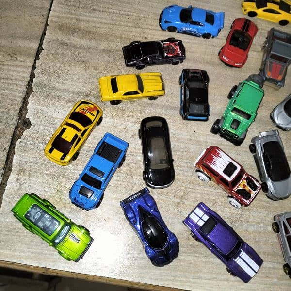 Hot wheels for sale!!!dm 10