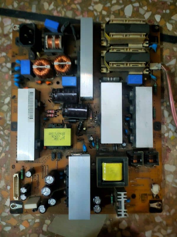 leds LCDs repairing center 4