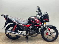 honda cb150f 2017 model brand new bike ( 6000 km used only )