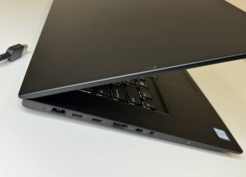 I7 ThinkPad P1 | 4K Touch | 9th Gen H processor | 4GB NVIDIA | 16/512 3