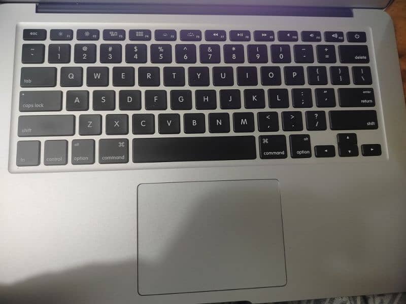 MacBook air 8 /512 3