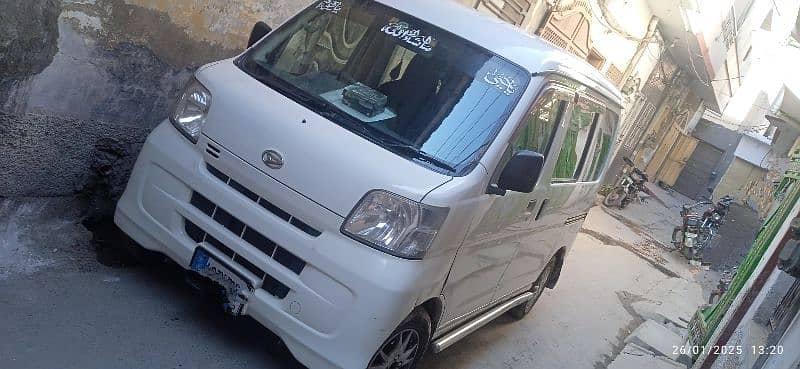 Daihatsu Hijet 2012/17 3