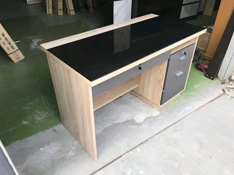 computer tables 5