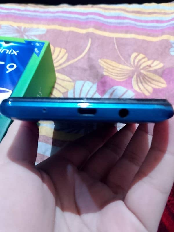 Infinix Hot 9 Play  Box Open No charger, hand Phone 3