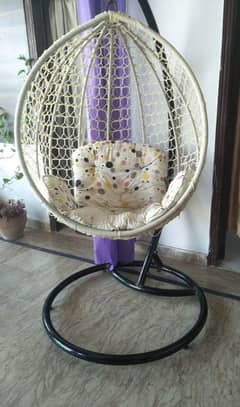 Urgent Sale BIG SIZE SWING JHOOLA IN WELL CONDITION