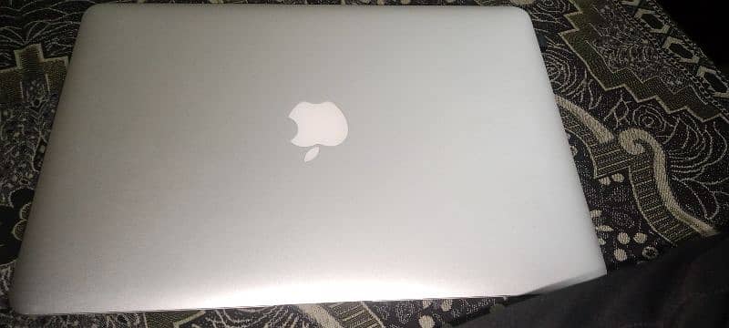 Macbook air 2015 8gb ram 500gb ssd 0