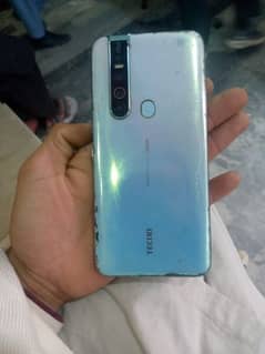 teckno camon 15 pro 6 GB 128 Gb