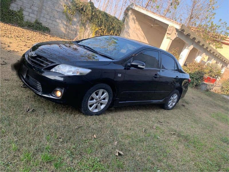 Toyota Corolla Altis 2012 4