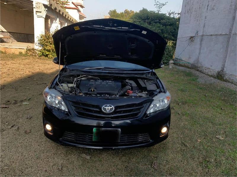 Toyota Corolla Altis 2012 5