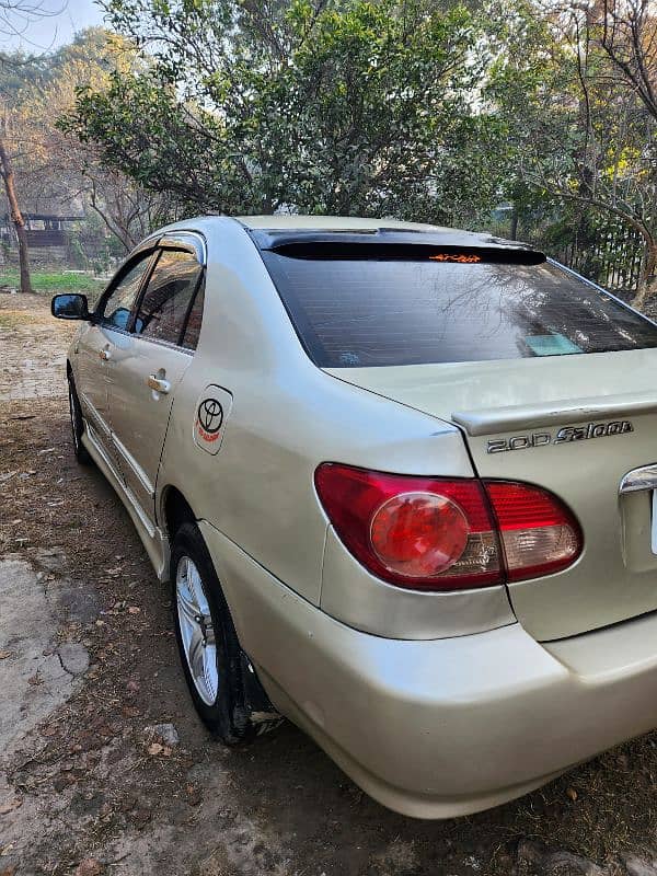 Toyota Corolla 2.0 D Saloon 2006 8