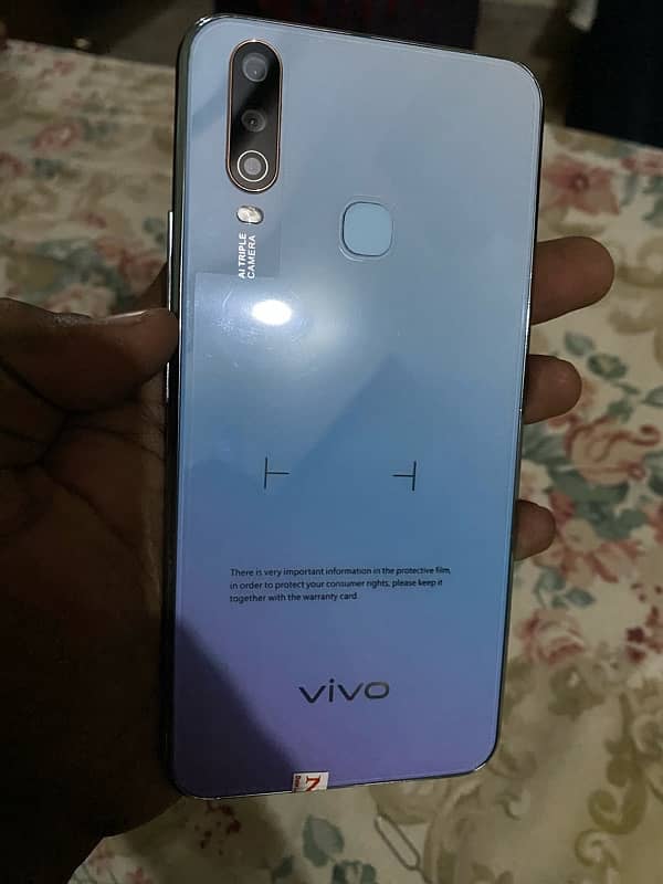 vivo y17 2