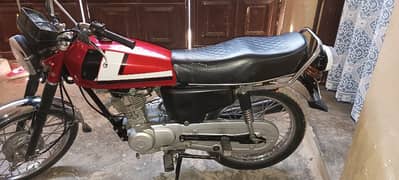 Honda 125 for sale urgently 2nd owner hn  mry name py ha