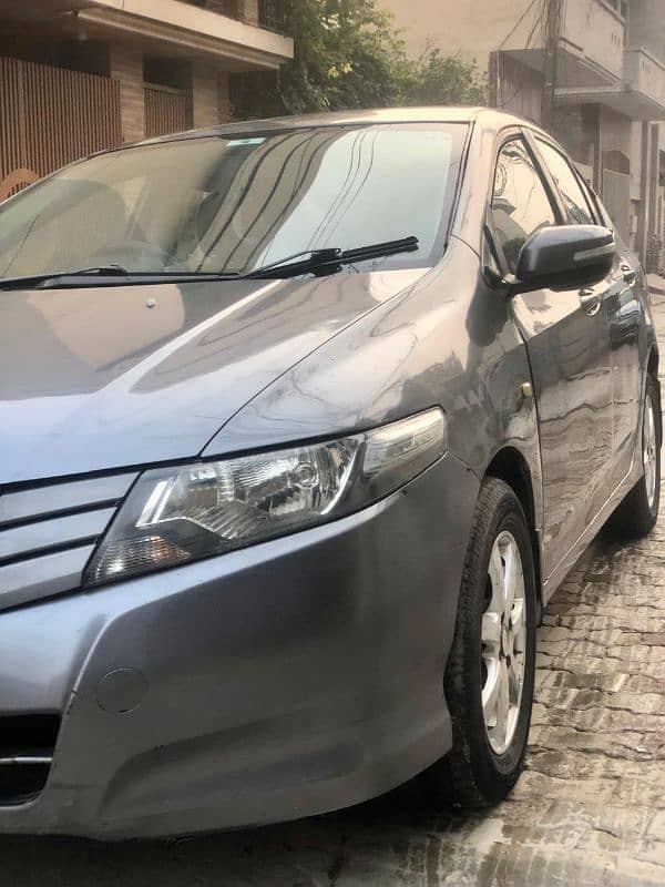 Honda City IVTEC 2011 lhr register 1