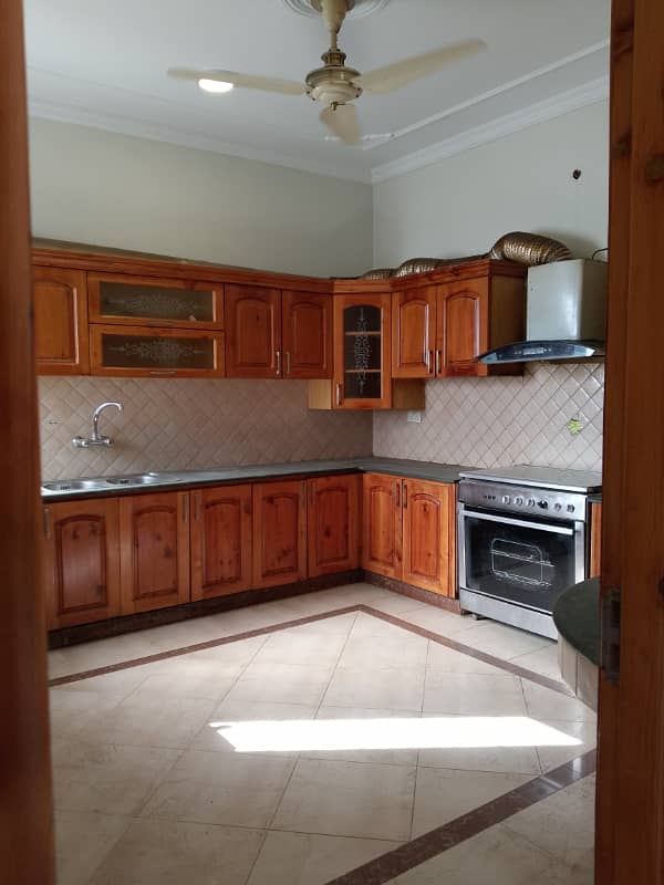 F11 Beautiful Upper Portion For Rent 3 Bedroom With Attached 4bathroom Drawing Dining 10