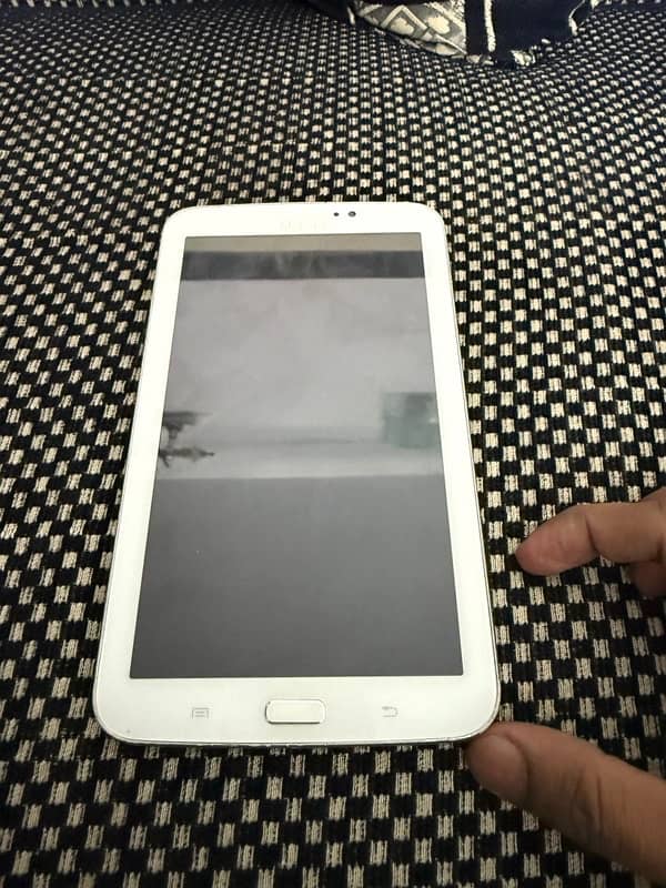 SAMSUNG TAB 3 WHITE COLOR 8GB 3