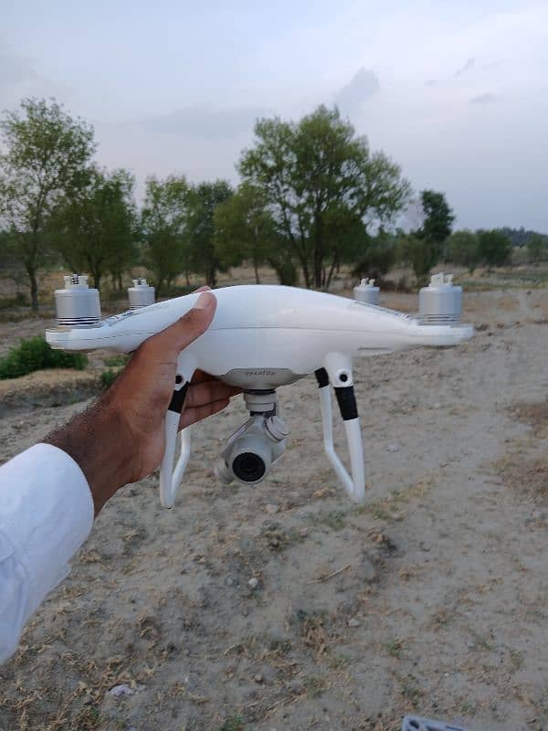 Dji Phantom 4 pro for sale in good condition 0