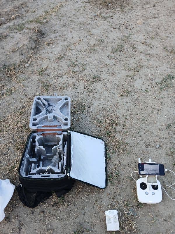 Dji Phantom 4 pro for sale in good condition 2