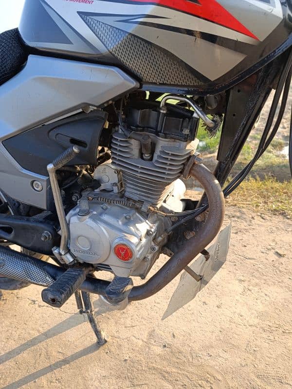 CB 125 F Original Condition Very Less Used 6