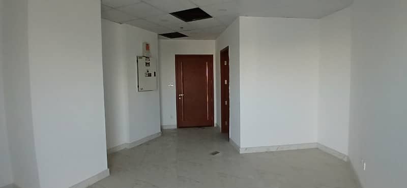 Brand New 270 Square Feet Office At Establish Your Business at Gulberg iii - Premier Destination! 5