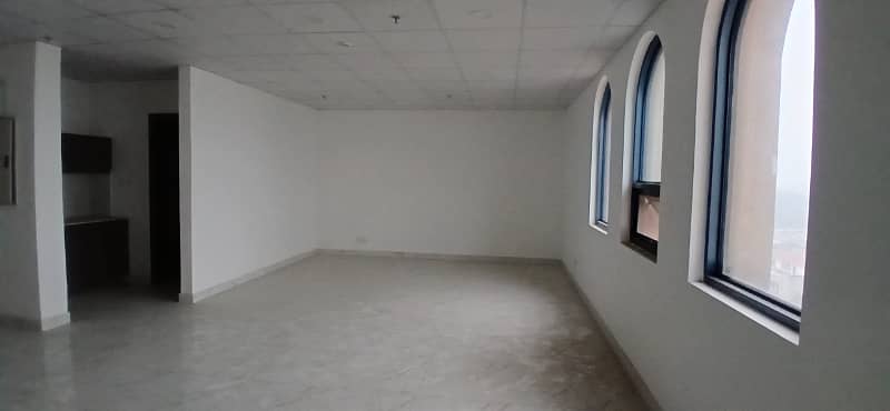 600 Square Feet Office Prime Space Available For Rent In Main Boulevard Gulberg 3 Lahore 6