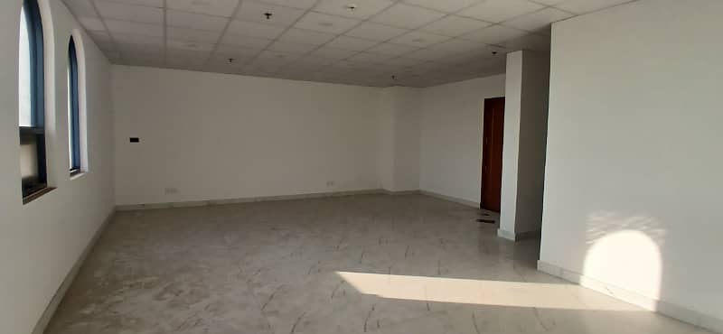 600 Square Feet Office Prime Space Available For Rent In Main Boulevard Gulberg 3 Lahore 30