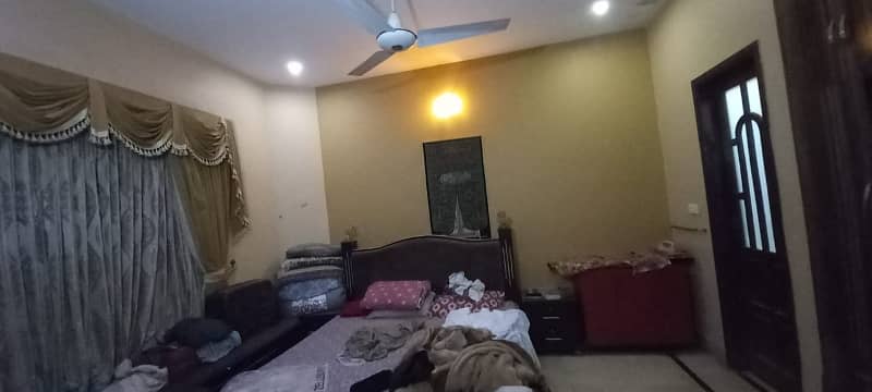 240 Square Yards Upper Portion for rent in Gulshan-e-Iqbal Town 6