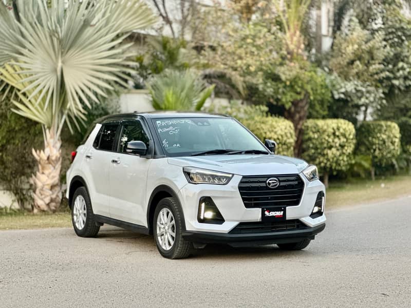 Daihatsu Rocky G Premium Package 996CC turbocharged 2020/2025 1