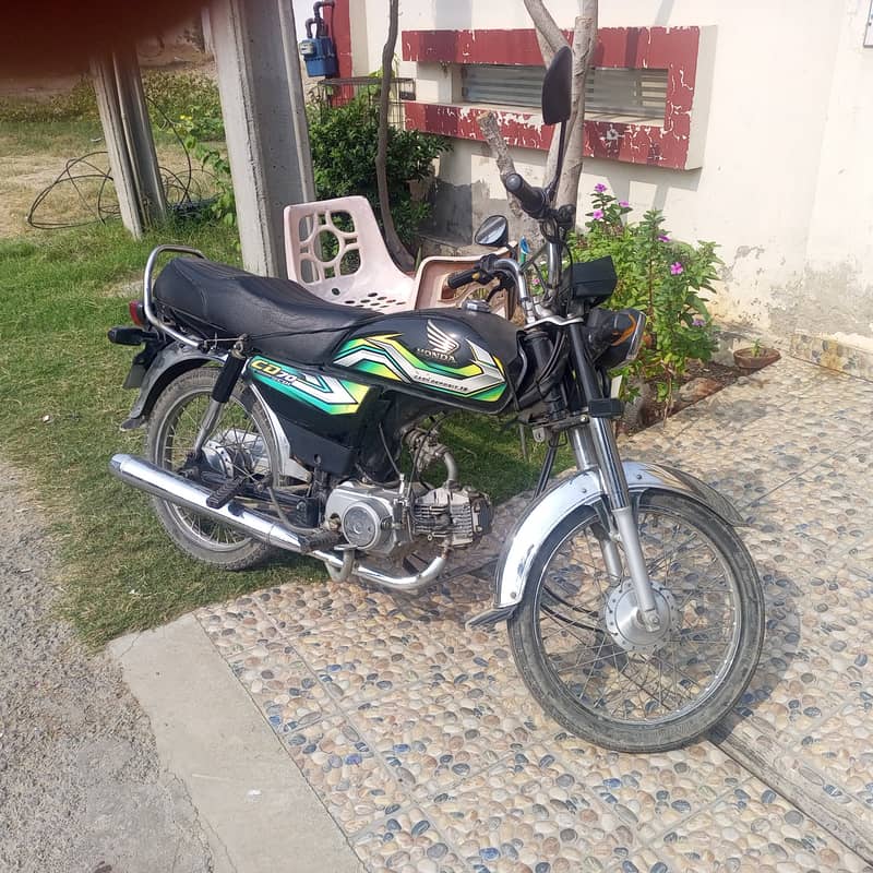 Honda CD 70 2023 7