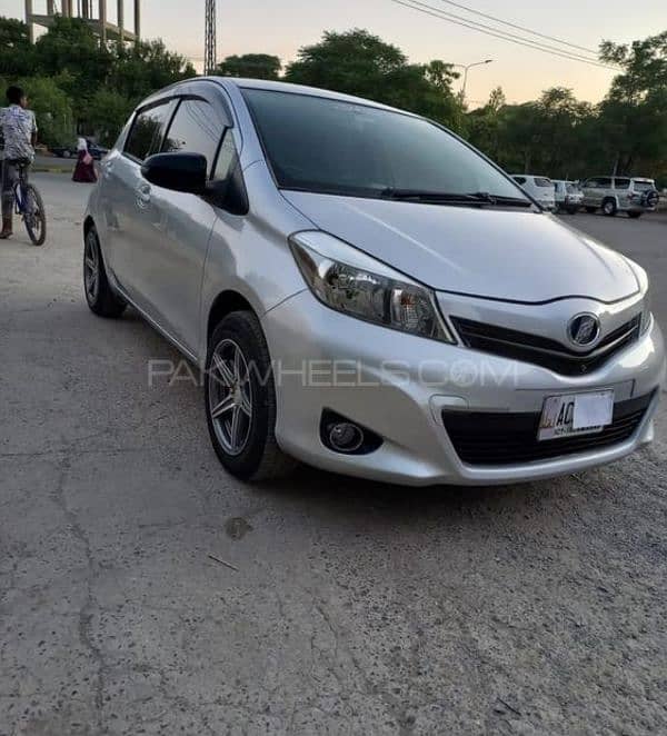 Toyota Vitz 2016 0