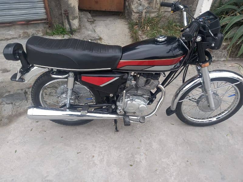 Honda 125 2021 model neat and clean 1