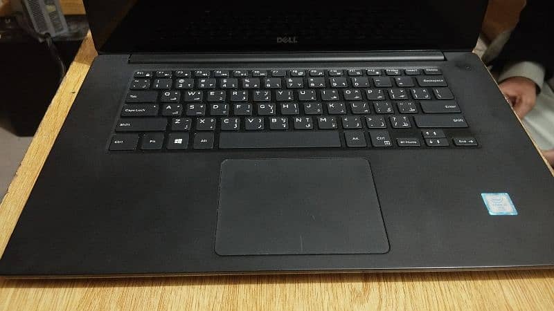 Dell Precision 5520 3