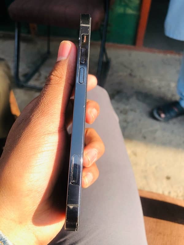 iPhone 12 Pro Non PTA 3