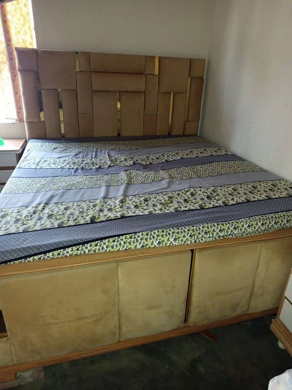 bed sale on cheap price 1