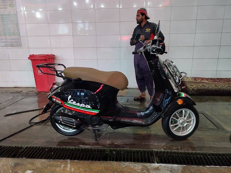 vespa primavera model 2018 11