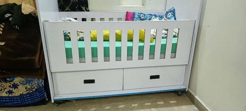 baby bed with double mattres 2