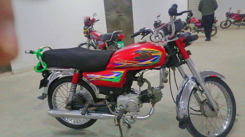 United 70cc ( Bike ) Motorcycle for Sale 3