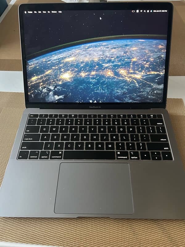 Macbook Air- 2019 Retina Display (Space Gray) 0