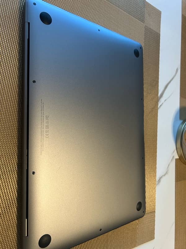 Macbook Air- 2019 Retina Display (Space Gray) 3