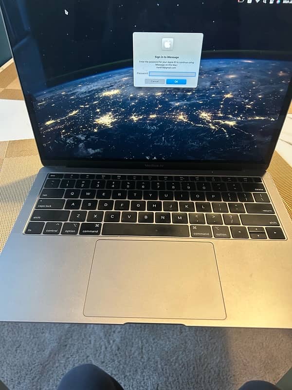 Macbook Air- 2019 Retina Display (Space Gray) 5