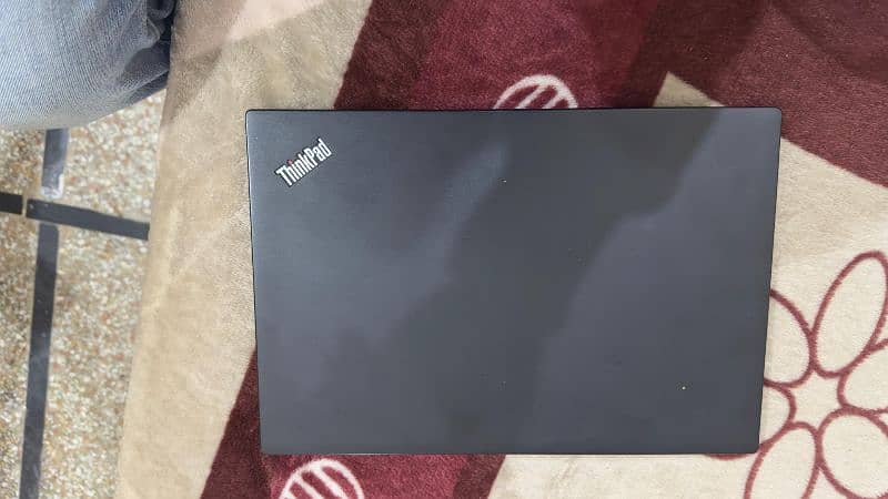 lenovo thinkpad i7 8th generation laptop 3