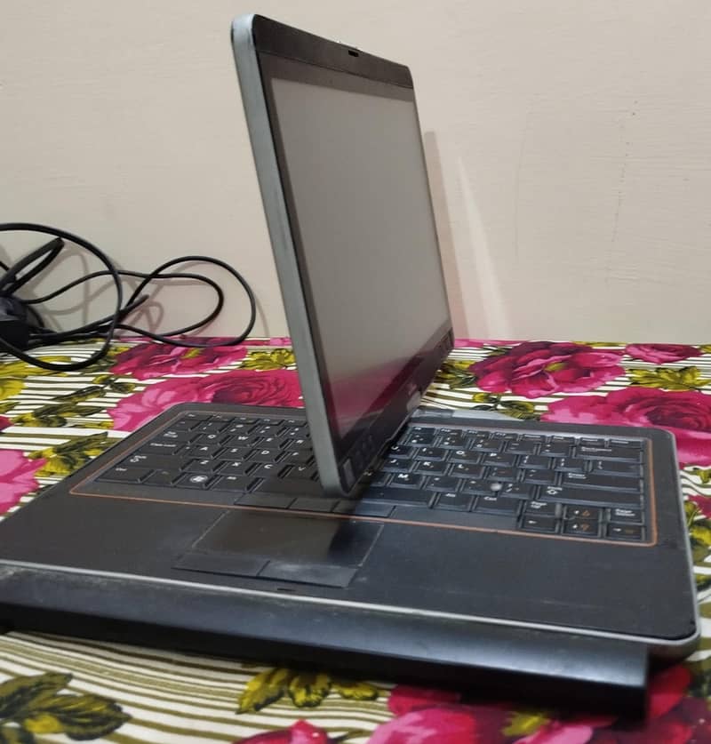 Dell Latitude XT3: Ci5 2nd Gen 8GB RAM 256GB SSD Touch 360 Convertible 1