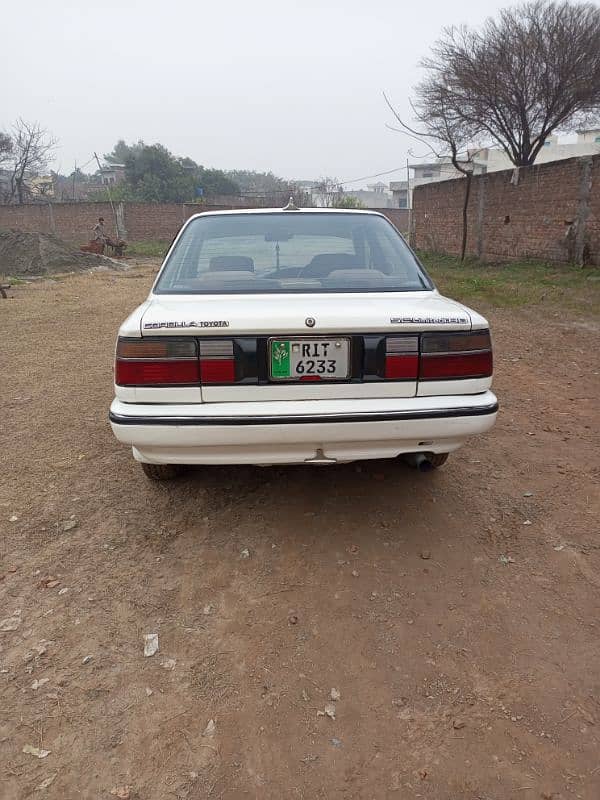 Toyota Corolla XE 1987 2c 2000cc engine 22 ki average 4