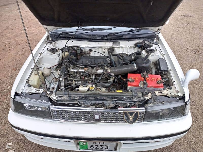 Toyota Corolla XE 1987 2c 2000cc engine 22 ki average 6