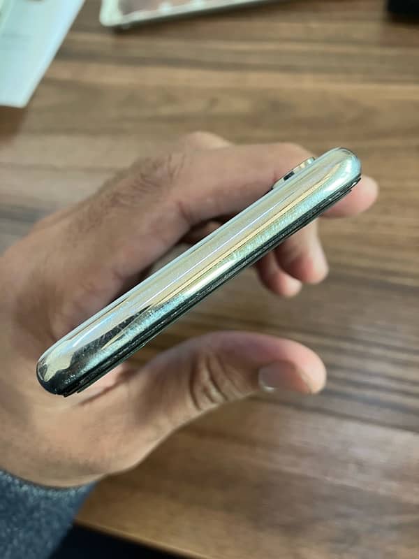 Apple Iphone X (PTA Approved) 6