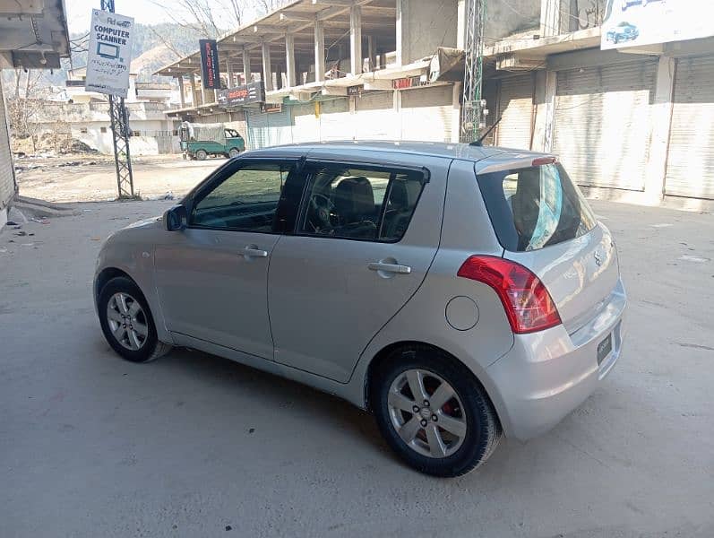 Suzuki Swift 2010 4