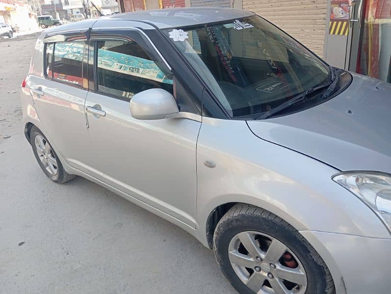 Suzuki Swift 2010 11