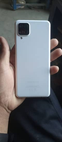 Samsung a12 4gb ram 64gb mamary