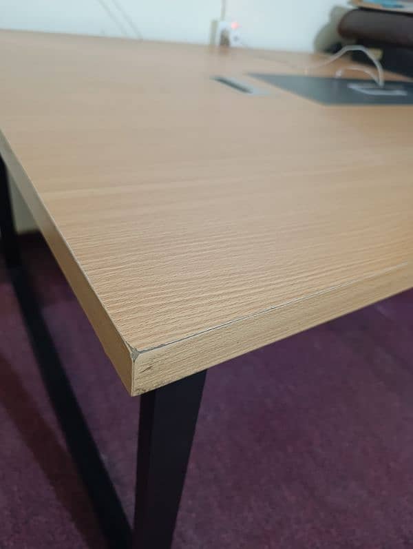 8/4 office counter table with 4 wore slots 4