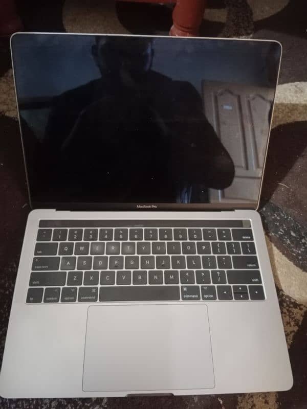 MacBook pro 2017 [16 GB] 1