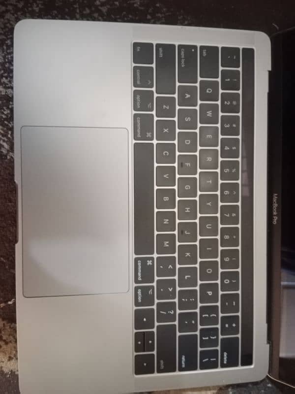 MacBook pro 2017 [16 GB] 3